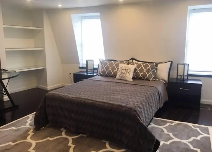 Luxury Three Story Apartment In Short North
